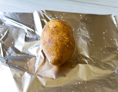 Печеный картофель с мясным соусом
