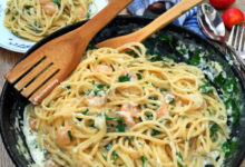 Фото - Спагетти в сливочном соусе с креветками