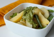 Фото - Картофельный салат с зеленой фасолью и песто