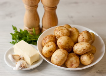 Пикантный запеченный картофель